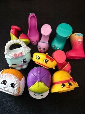 Shopkins Season 3 & 4 Hat, Shoe, Accessories Collection